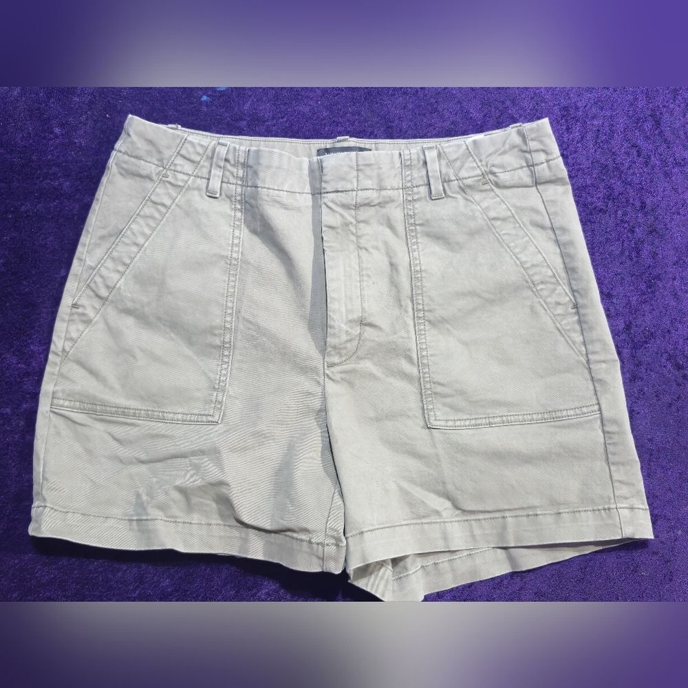 Banana Republic Authentic Chino Khaki Utility Patch Pocket Shorts Size 12 - Picture 1 of 3